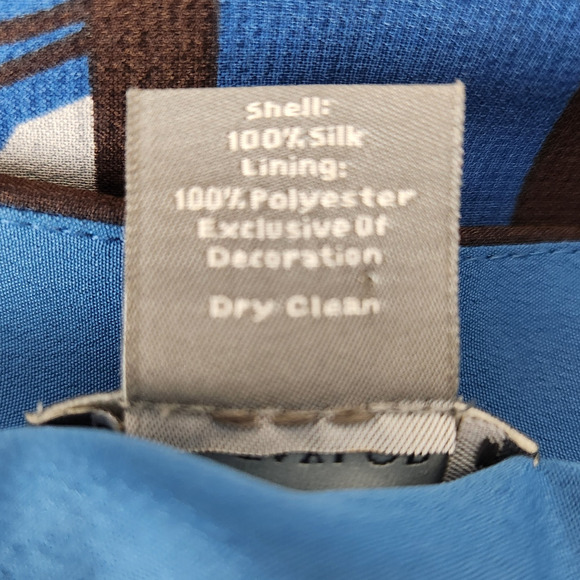 SALE Ann Taylor 100% Silk Dress Elegant Fitted Waist V neckline Blue Print SZ 0 - Picture 7 of 7